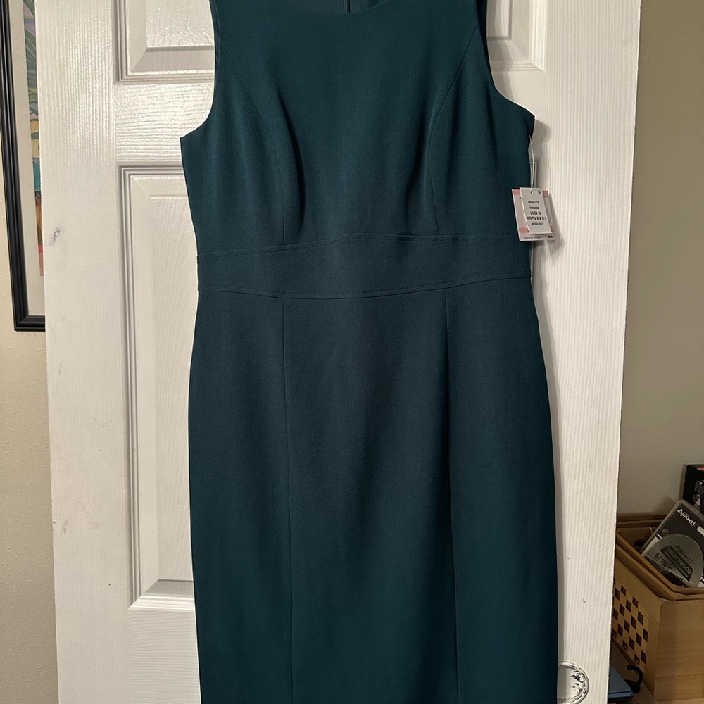 Kasper Green Sleeveless Sheath Dress Mock Neck Midi